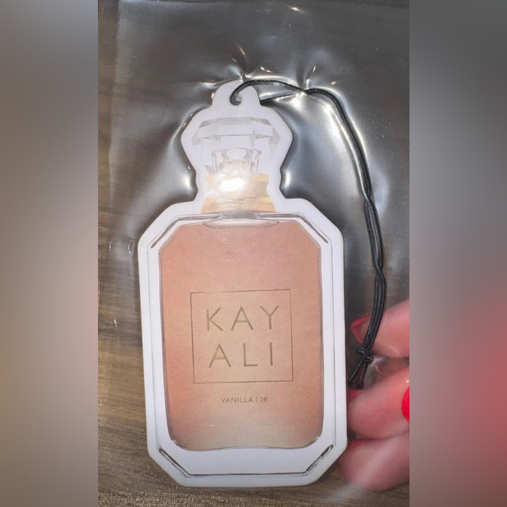 Kayali vanilla car freshie
